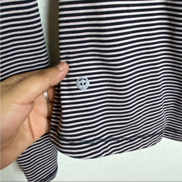 ✨Lululemon Sunset Salutation Long Sleeve Mini Pop Stripe Black Mink Berry sz 8✨ - Picture 5 of 7